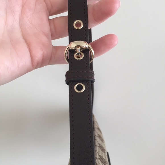 Gucci GG Pochette Shoulder Bag - Picture 5 of 8